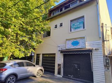 Casa · 220m² · 5 Ambientes · 3 Cocheras · 2 Departamentos Local Comercial en Venta, Lomas de Zamora