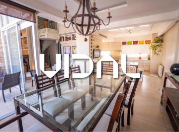 Departamento · 230m² · 6 Ambientes · 2 Cocheras · Exclusivo Penthouse de Cuatro Pisos en Lanusita