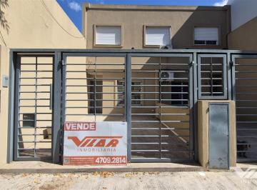 Casa · 94m² · 4 Ambientes · Duplex 4 Amb en Venta C/ Cochera y Patio - Villa Martelli