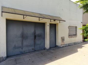 Casa de 3 ambientes, Villa Soldati · Excelente Casa con Cochera Vrios Vehiculos en Villa Soldati