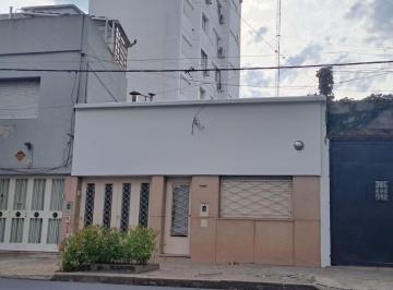 Casa · 160m² · 4 Ambientes · 1 Cochera · Venta Casa de 3 Dorm. en Rosario