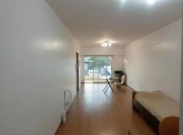 Departamento · 41m² · 2 Ambientes · 1 Cochera · Departamento en Venta en Flores, Capital Federal, Buenos Aires