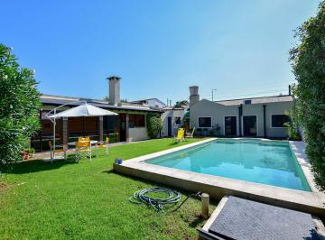 Casa de 5 ambientes, La Plata · Casa 3 Dorm. en Villa Castells