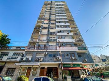 Oficina comercial · 121m² · 7 Ambientes · Oficina con 6 Privados en Lanús Oeste