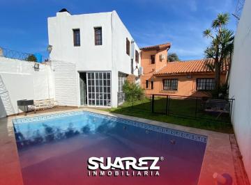 Casa · 190m² · 5 Ambientes · 3 Cocheras · Chalet 5 Ambientes - Ciudad Evita