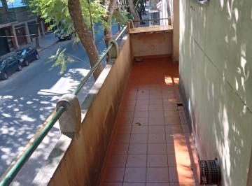 PH de 3 ambientes, Caballito · 3amb Fte Todo Externo 1º Piso Entrada Única Sin Expensas