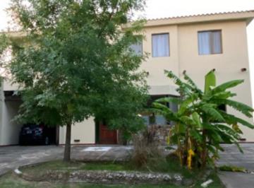 Casa · 240m² · 4 Ambientes · 1 Cochera · Casa - Venta - Barrio El Cazal - Escobar - Al Agua