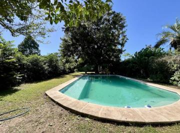 Casa · 78m² · 2 Ambientes · 2 Cocheras · Venta Casa de Dos Dorm. con Piscina en Roldan