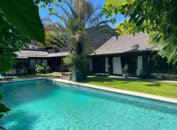 Casa · 348m² · 3 Dormitorios · Excelente Casa de Tres Dorm. en Acassuso, Libertador Al Río