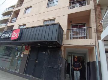 Ingreso Edificio · Hermoso Departamento de 1 Dormitorio en Barrio Alberdi.