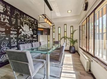 Casa · 160m² · 4 Ambientes · 2 Cocheras · Casa en Venta 4 Ambientes con Jardín - Lanús Oeste - Apta Crédito