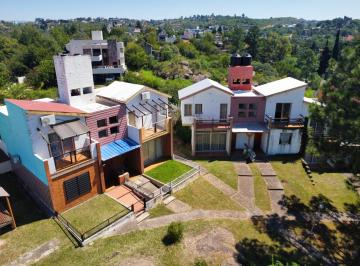 Casa de 3 ambientes, Villa Carlos Paz · Venta: Departamento Duplex - Pileta, Cochera y Escritura - Villa del Lago - Villa Carlos Paz