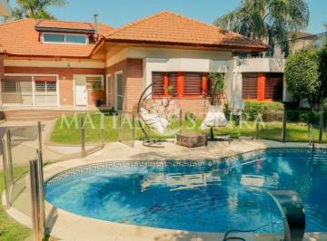Casa · 430m² · 5 Ambientes · 4 Cocheras · Casa 5 Ambientes. | Garay 753
