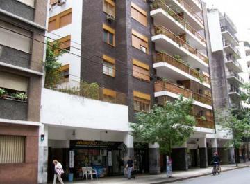 Garage · 1m² · Recoleta Cochera Fija Gallo Entre Santa Fe y Guemes en Planta Baja