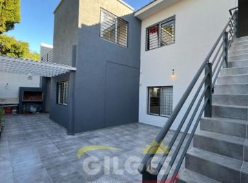 Casa · 100m² · 3 Ambientes · Venta en Block 2 PH 3 Amb. en Caseros a Estrenar