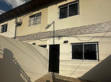 Casa de 3 ambientes, Malvinas Argentinas · Duplex en Excelente Zona Apto Crédito Hipotecario