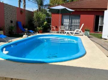 JSP-JSP-4330_2 · Venta de Casa 3 Dorm. con Quincho y Pileta, Entre Caminos en Villa Elisa