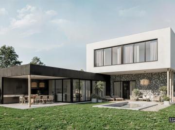 Casa · 236m² · 5 Ambientes · 2 Cocheras · Venta de Casa 5 Ambientes en Prados del Oeste Moreno