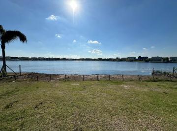 Terreno · 823m² · San Gabriel | Venta | Tremendo Lote a La Laguna - Inmejorable Orientación