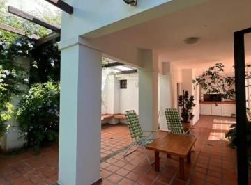 Casa · 207m² · 3 Ambientes · 2 Cocheras · Vendo! Casa Dos Dorm.. Apto Crédito