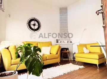 PH · 105m² · 5 Ambientes · 2 Cocheras · Hermoso Tipo Casa Cinco Ambientes con Jardin y Pileta