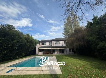 Casa · 340m² · 7 Ambientes · 2 Cocheras · Casa en Alquiler en Pilar del Lago, Pilar, G. B. a. Zona Norte