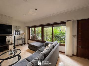 Casa · 198m² · 5 Ambientes · 1 Cochera · Venta Casa Cuatro Ambientes Reciclada por Sus Dueños