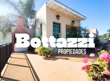 PH · 82m² · 3 Ambientes · Excelente PH 4 Ambientes con Patio y Terraza Propia