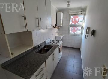 Departamento · 40m² · 2 Ambientes · Alquiler de Departamento 2 Ambientes con Balcón en Sarandi