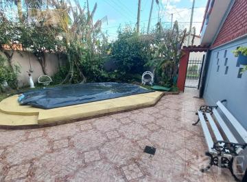 PH · 65m² · 3 Ambientes · 1 Cochera · Alquiler de PH 3 Ambientes con Pileta en Wilde