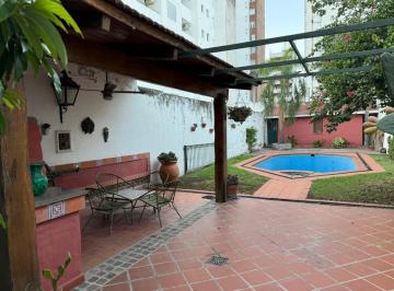 Casa · 274m² · 10 Ambientes · 1 Cochera · Casa en Venta en Barrio Centro de Córdoba, a m de Boulevard San Juan, Recibo Menor