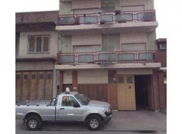 Local comercial · 650m² · Locales - Locales - Lanús, Gran Bs. As. Sur