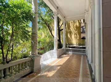 Casa de 9 ambientes, San Telmo · Local Comercial/oficinas en Casona Patrimonio Histórico en Excelente Ubicación