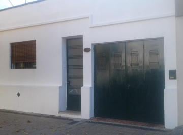 Casa · 160m² · 5 Ambientes · Casa en Venta - 4 Dorm. 2 Baños 1 Cochera - 225 m² - La Plata