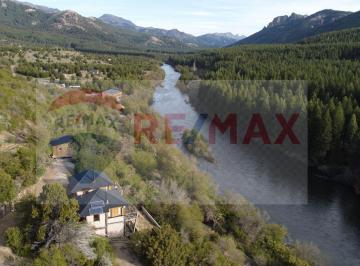 Casa · 172m² · 5 Ambientes · Re/max Vende Complejo Cabañas Frente Río Meliquina