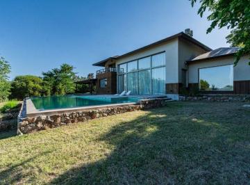 Casa · 348m² · 6 Ambientes · Chacra Casa Quinta Pileta El Aduar Lima Zarate