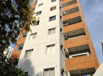 Departamento · 46m² · 2 Ambientes · 1 Cochera · Departamento en Lomas de Zamora Este; Av Hipólito Yrigoyen.