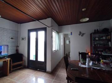 PH · 52m² · 3 Ambientes · 1 Cochera · PH en Venta - 2 Dorm. 1 Baño - Cochera - 79.50 m² - Tolosa, La Plata