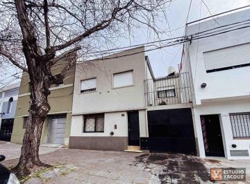 Casa · 126m² · 5 Ambientes · 1 Cochera · Casa en Venta - 3 Dorm. 2 Baño 1 Cochera - 142 m² - La Plata [financiado]