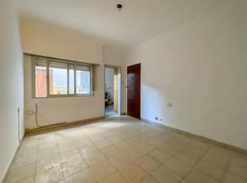 PH · 68m² · 3 Ambientes · 1 Cochera · PH en Venta - 2 Dorm. 1 Baño - Cochera - 79 m² - La Plata