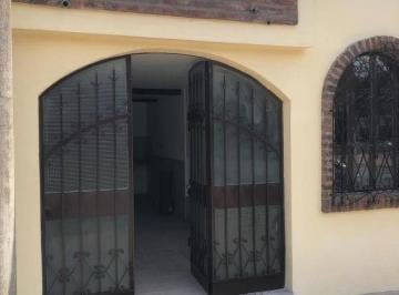 Casa · 100m² · 6 Ambientes · 1 Cochera · Triplex en Venta - 3 Dorm. 2 Baños 1 Cochera - 137 m² - La Plata