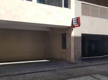 Garage , Monserrat · Alquiler Cochera en Calle Moreno 550, Entre Moreno y Adolfo Alsina, Barrio de
