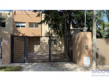 Casa · 90m² · 2 Dormitorios · 2 Cocheras · Duplex a La Venta en Lujan