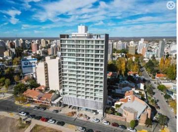 Departamento · 78m² · 4 Ambientes · Departamento 3 Dormitorio con Balcon Pleno Centro