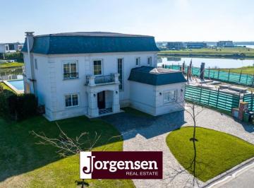 Casa de 4 ambientes, Escobar · Casa en Venta Estilo Francés - Marinas, Puertos