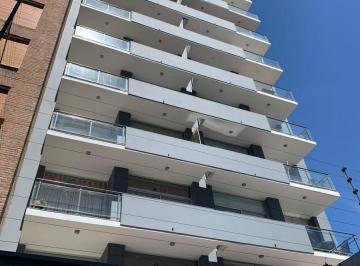 Departamento de 2 ambientes, Quilmes · Oportunidad Apto Credito! 2 Ambientes con Cochera y Baulera