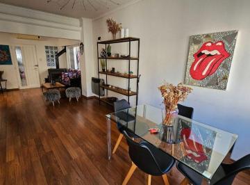 Casa · 170m² · 5 Ambientes · 3 Cocheras · Venta Casa Saenz Peña 5 Ambientes Cochera Jardin