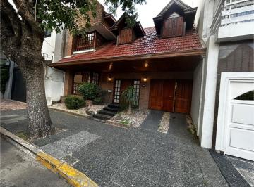 Casa de 5 ambientes, Quilmes · Quilmes Centro - Alquiler Chalet 4 Dorm. C/ Garaje y Quincho