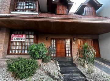 Casa de 5 ambientes, Quilmes · Quilmes Centro - Chalet 4 Dorm. C/ Garaje y Quincho