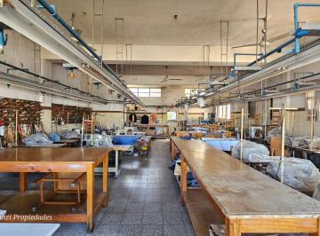 Bodega-Galpón · 434m² · Galpón 2 Plantas de 320.50 m² en Caseros